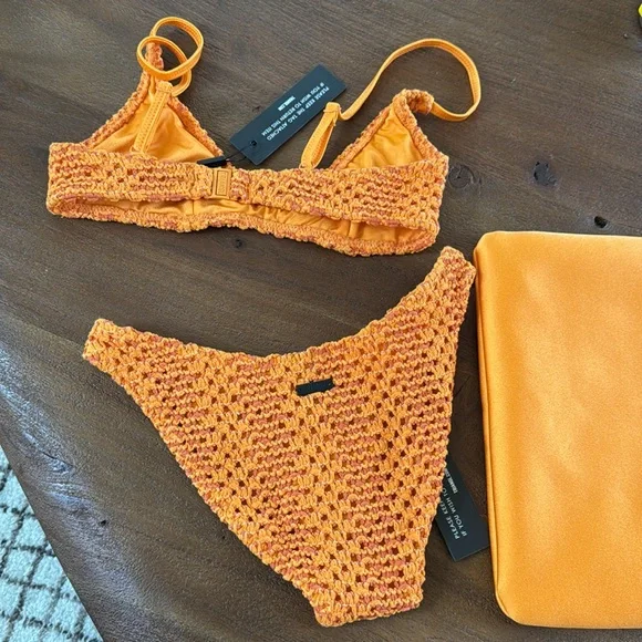 Triangl nwt - Picture 4 of 9